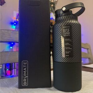 BrüMate Black Carbon Fiber Water Bottle